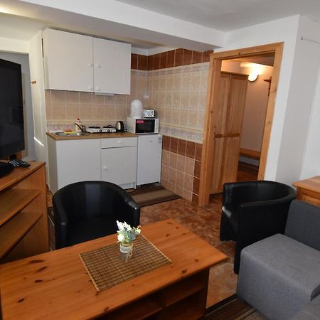 Kavarna Lucie S Ubytovanim Horní Těrlicko Extérieur photo