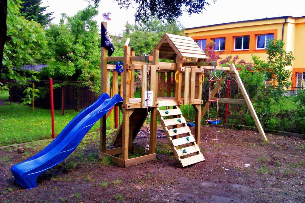 Kavarna Lucie S Ubytovanim Horní Těrlicko Extérieur photo